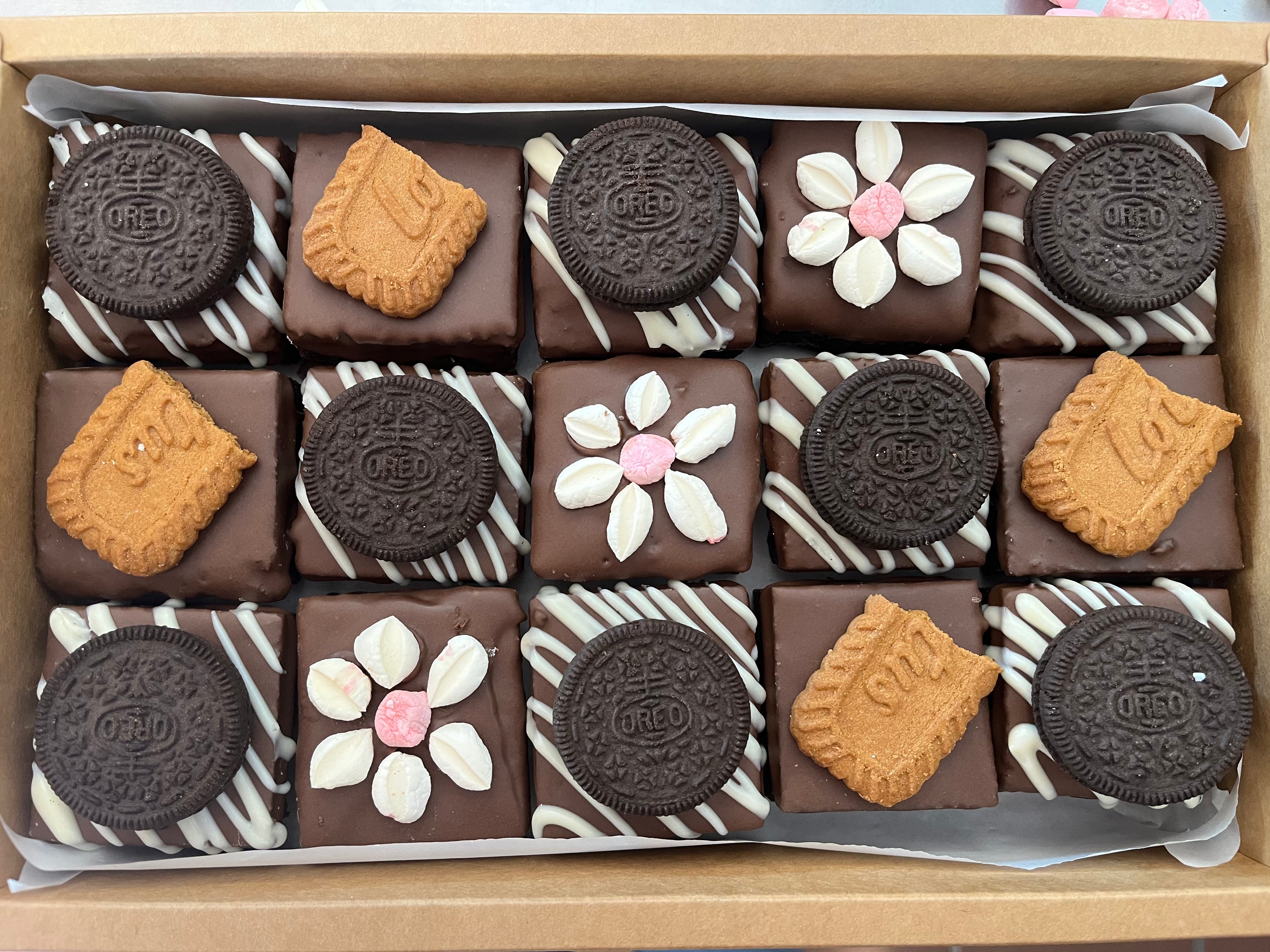 Custom Brownie Gift Box (15)